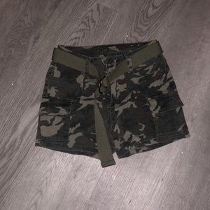 Green and Tan Camouflage shorts With Belt